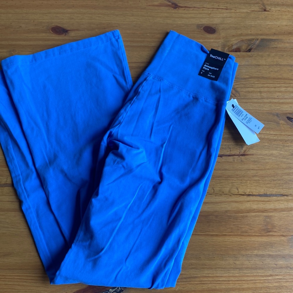 Aritzia TNA blue flare legging